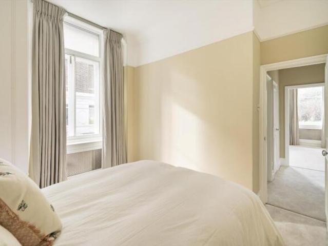 Flat for rent in Cat Hill