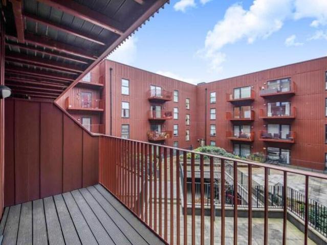 Flat for rent in Woolwich, Greater London