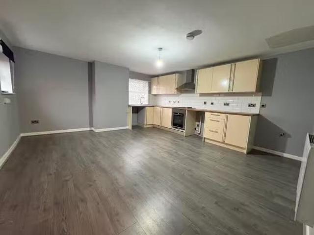 House for rent in Moses Gate, Lee Bank