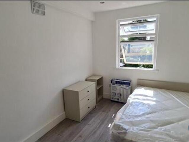 Flat for rent in Cat Hill