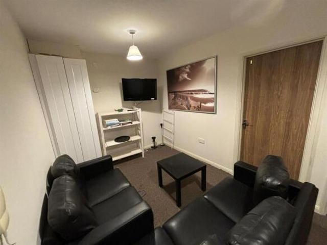 Flat for rent in Bridge, The Bridge
