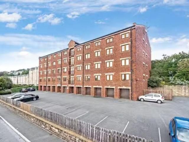 House for rent in Riddlesden, West Yorkshire