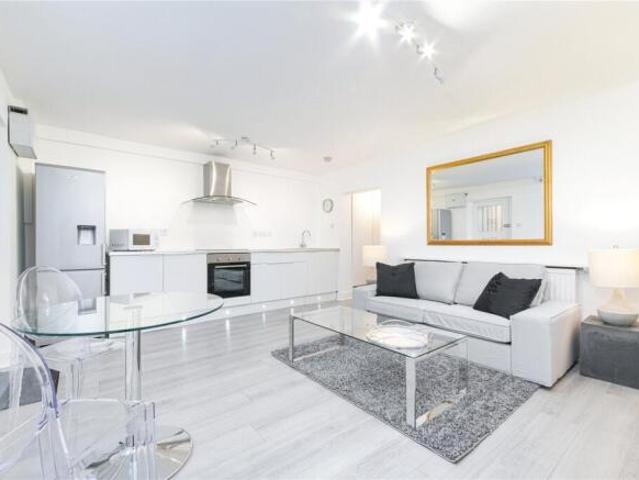 Flat for rent in Canonbury, Greater London