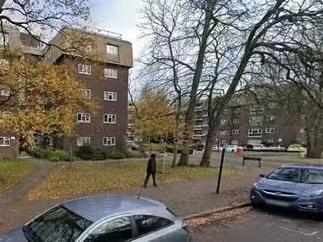 House for rent in Burnt Oak, Greater London