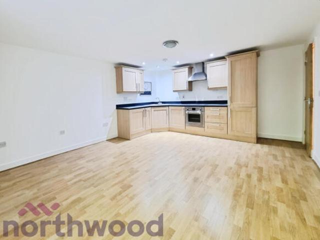 Flat for rent in Warrington