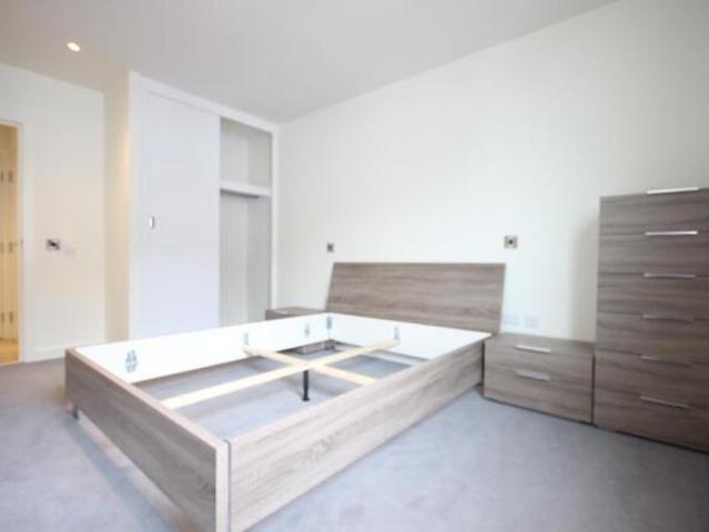 Flat for rent in Cat Hill