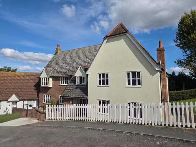 House for rent in Giffnock, Scotland