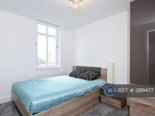 Flat for rent in Reading
