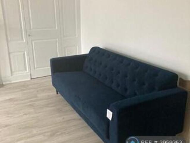 Flat for rent in Reading