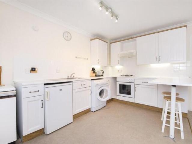Flat for rent in Cat Hill