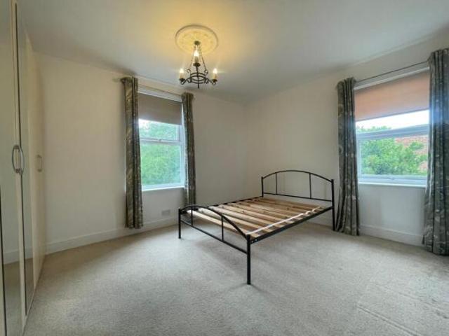 Flat for rent in California, Key Street