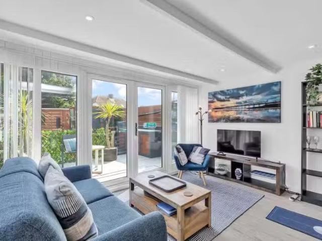 House for rent in London Borough of Croydon, Greater London