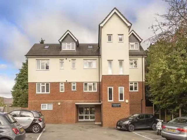 House for rent in Five Acres, Hertfordshire
