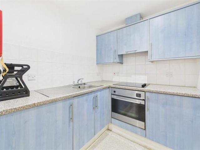 Flat for rent in Pennycomequick, Plymouth
