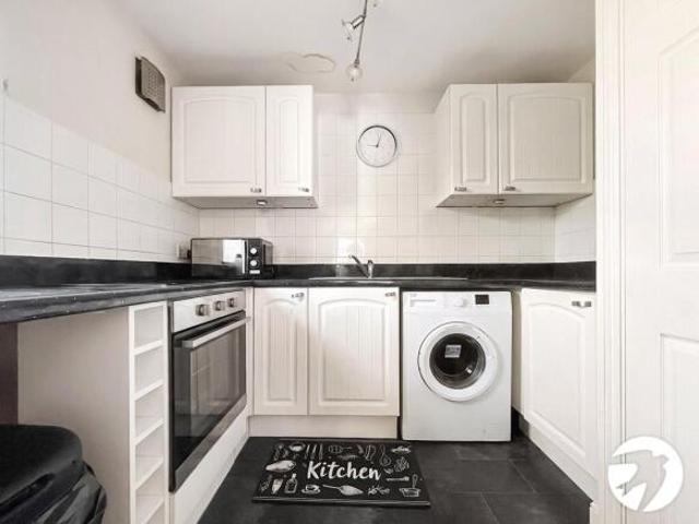 Flat for rent in Erith, Greater London