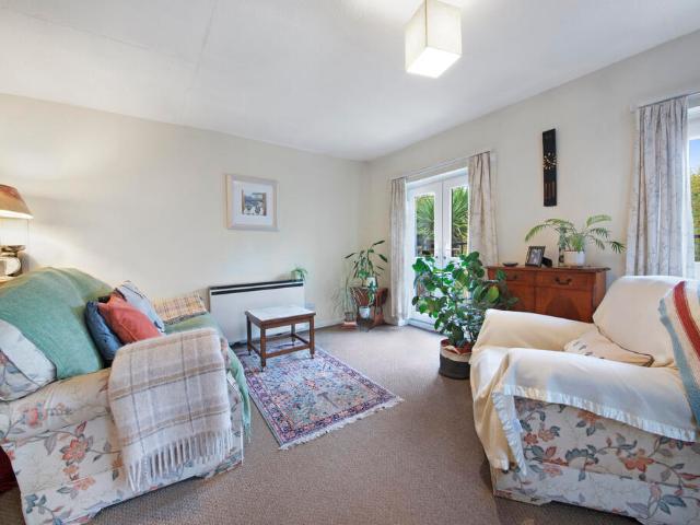 Flat for rent in Ladbroke Grove