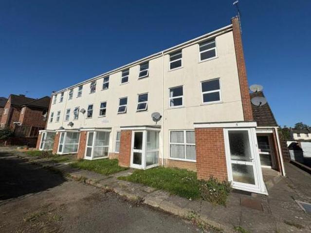 Flat for rent in Sydenham, Green Close