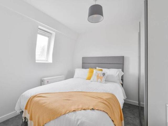 Flat for rent in Cat Hill