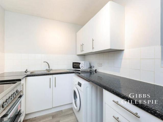 Flat for rent in Chartridge, Buckinghamshire
