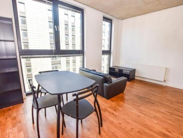 Flat for rent in New Islington, Georgia