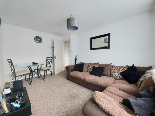 Flat for rent in Greater London