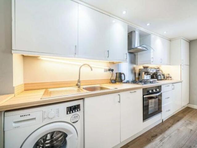 Flat for rent in Chiswick, Greater London