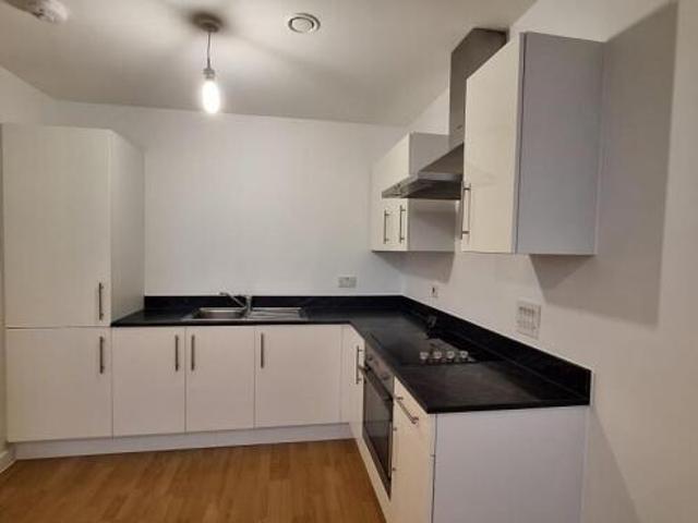 Flat for rent in Lansdowne, Springbourne