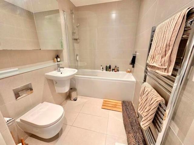 Flat for rent in London Borough of Lewisham, Forest Hill