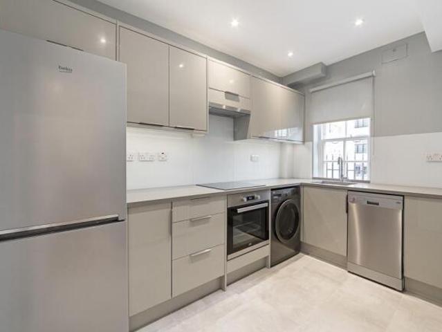 Flat for rent in Cat Hill