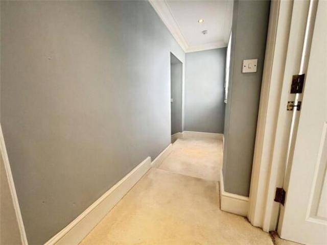 Flat for rent in Broadwater Down, Sandown Park