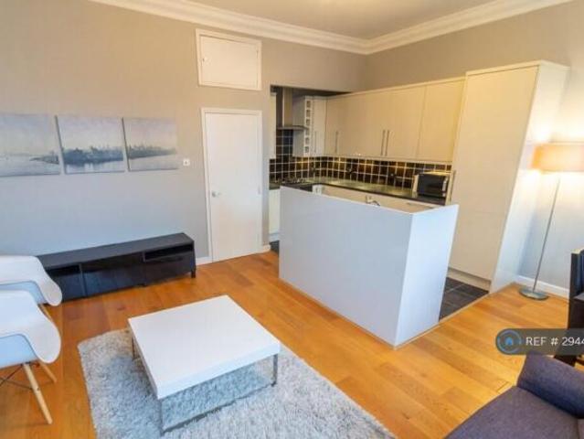 Flat for rent in Cat Hill