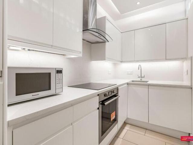 Flat for rent in Fitzrovia, Greater London