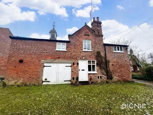 House for rent in Acton Bridge, Cheshire