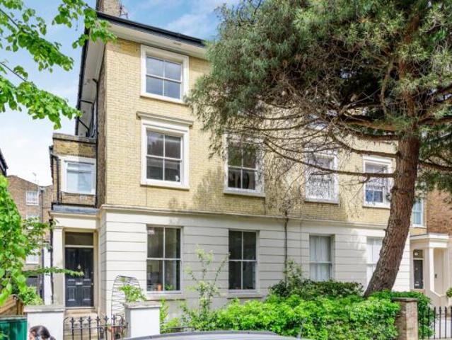 Flat for rent in Cat Hill