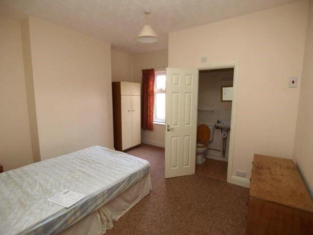 Flat for rent in Heigham Grove, East Bank