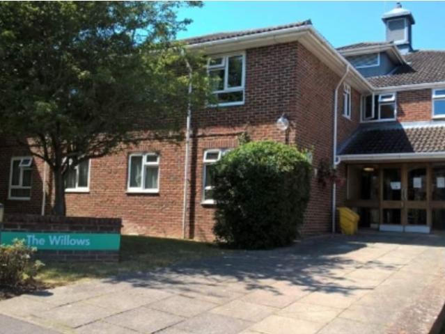 Flat for rent in Merrow, Guildford