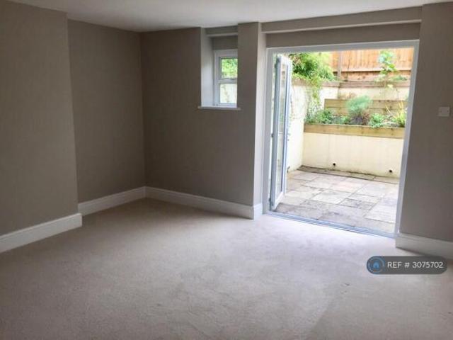 Flat for rent in Combe Park, Bath