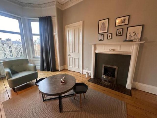 Flat for rent in Comely Bank, Craigleith