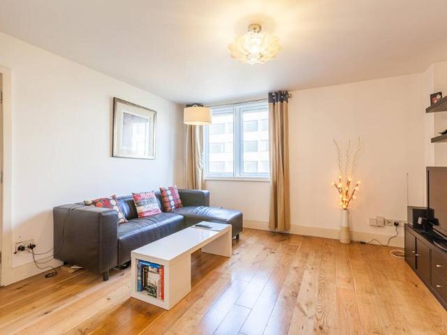 Flat for rent in Aldgate