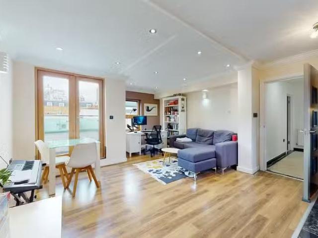 House for rent in Limehouse, Greater London