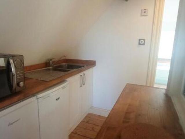 Flat for rent in Compton, West Midlands