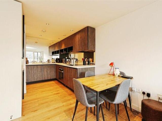 Flat for rent in Cat Hill