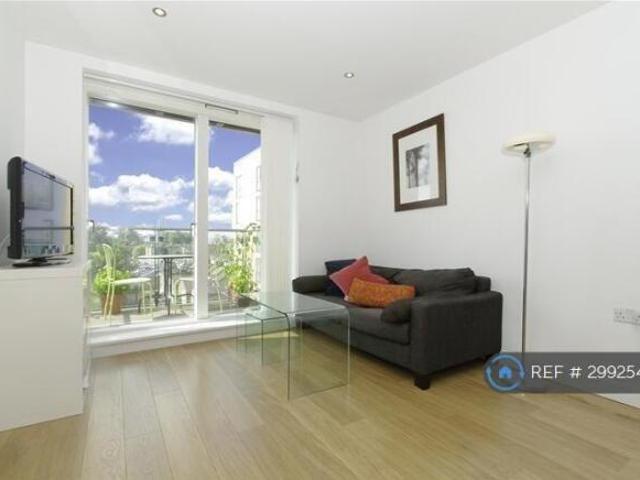 Flat for rent in Cat Hill