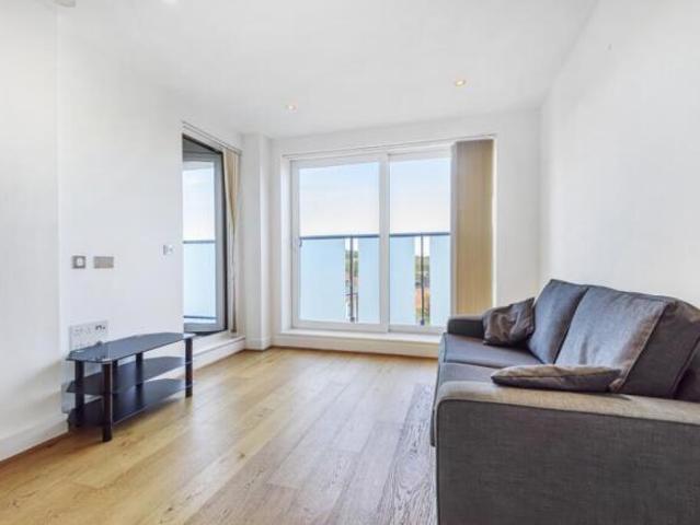 Flat for rent in Greater London