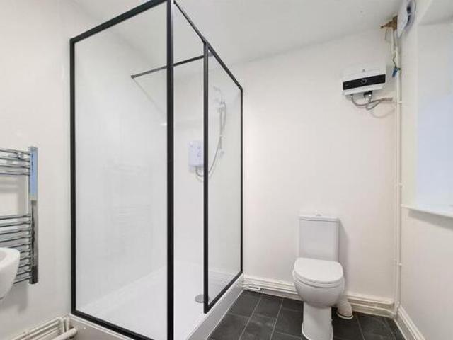 House for rent in Lyons, Greater London