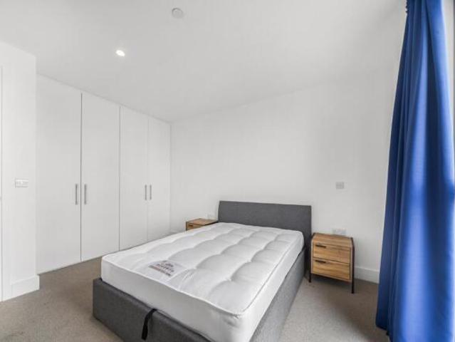 Flat for rent in Cat Hill