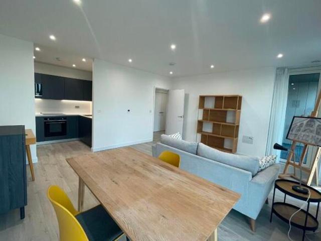 Flat for rent in Cat Hill
