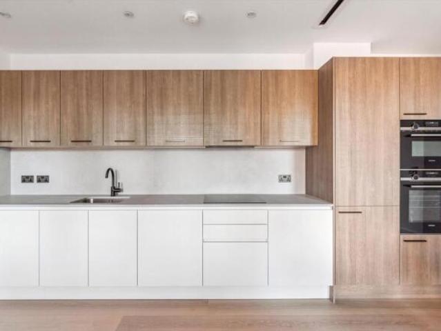 Flat for rent in Cat Hill