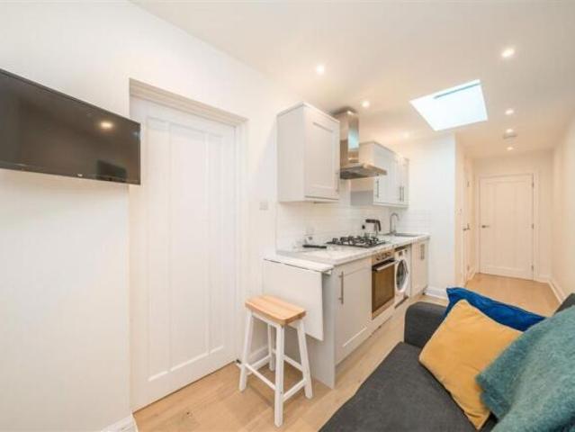 Flat for rent in Lee, Greater London