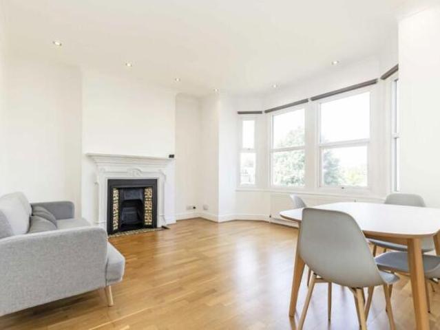 Flat for rent in Greater London
